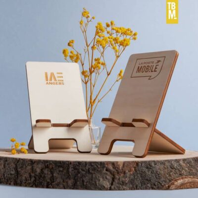 Supports de téléphone made in france, produit qvt ergonomique et pratique en bois pefc personnalisable